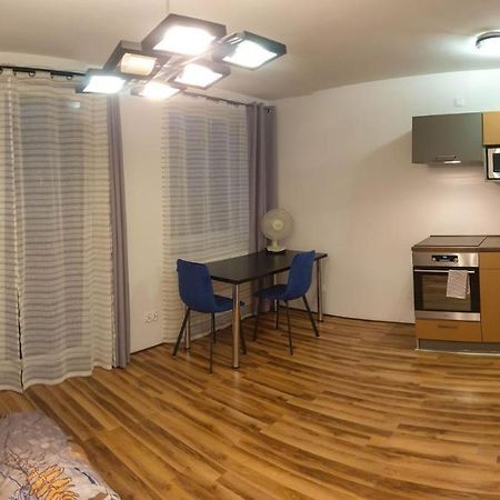 Mini Apartament Krakow Pn / Cracow North Z Parkingiem Exterior photo
